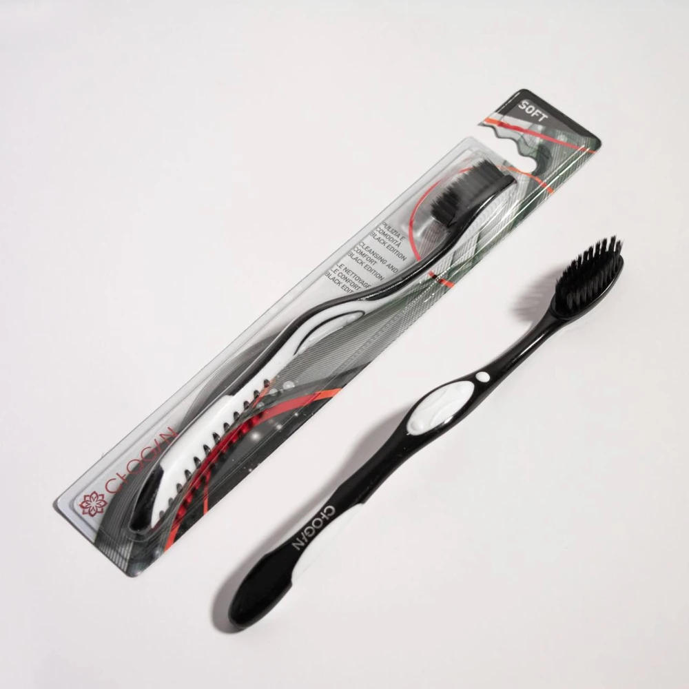 Brosse à dents souple — Black Edition